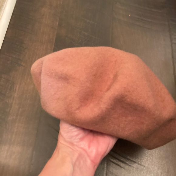 Wool hat - Picture 2 of 4